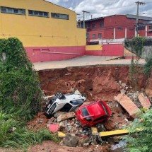 BH: Alerta de deslizamentos e desmoronamento de terra é estendido até terça - Edesio Ferreira/EM/D.A Press