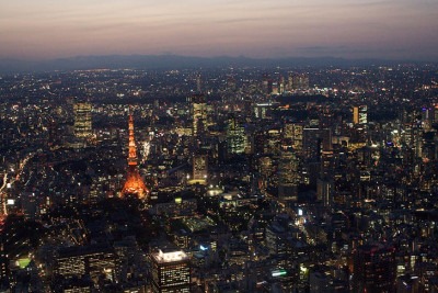 Considerado um dos países com as pessoas mais bem educadas do mundo, símbolo de eficiência e avanço, o Japão realiza um Natal diferente do tradicional porque a maioria da população não é cristã.  No país, o xintoísmo e o budismo são as religiões predominantes.  -  (crédito: Lukas - wikimedia commons )