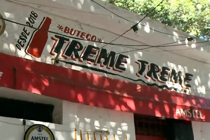 Para beber, as opções vão desde bares tradicionais, como 