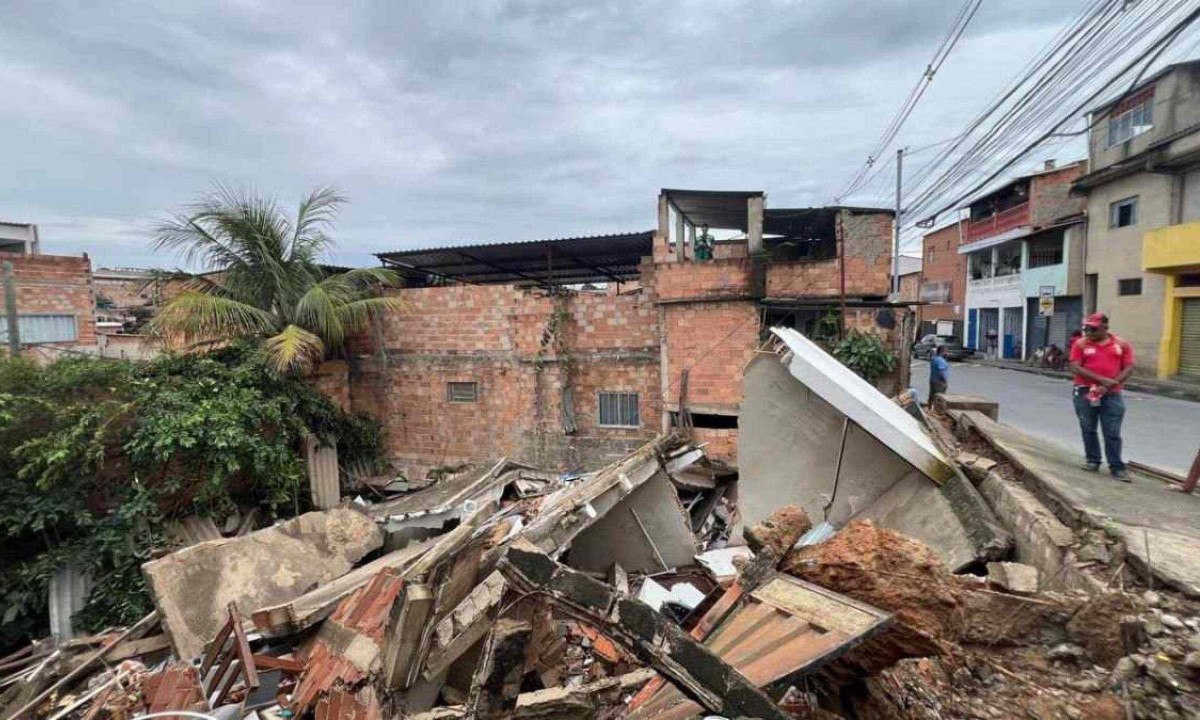 A Defesa Civil da capital recomenda aten&ccedil;&atilde;o no grau de satura&ccedil;&atilde;o do solo -  (crédito: Ed&eacute;sio Ferreira/EM/D.A Press)