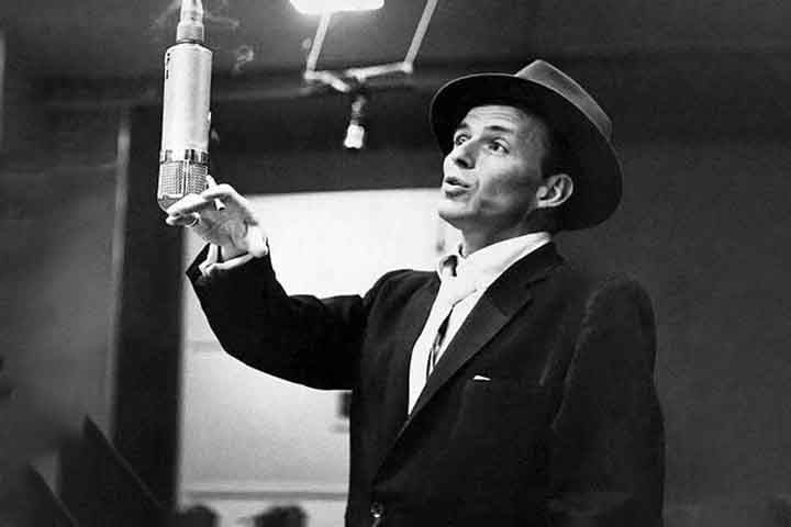 Sinatra trilhou carreira sólida também como ator. Com atuação em cerca de 40 longas metragens, venceu o Oscar em 1954 como Melhor Ator Coadjuvante por “A um Passo da Eternidade”. Morreu em 1998, aos 82 anos.
