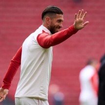 BILBAO, SPAIN - MAY 19: Sergio Ramos of Sevilla FC warms up prior to the LaLiga EA Sports match between Athletic Bilbao and Sevilla FC at Estadio de San Mames on May 19, 2024 in Bilbao, Spain. (Photo by Juan Manuel Serrano Arce/Getty Images)
- (crédito: Getty Images) BILBAO, SPAIN - MAY 19: Sergio Ramos of Sevilla FC warms up prior to the LaLiga EA Sports match between Athletic Bilbao and Sevilla FC at Estadio de San Mames on May 19, 2024 in Bilbao, Spain. (Photo by Juan Manuel Serrano Arce/Getty Images)
- (crédito: Getty Images)