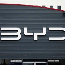 Brasil suspende emissão de vistos de trabalho temporário para BYD - FMT