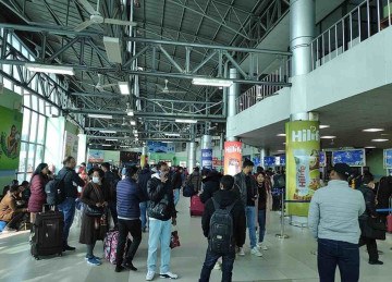 O Aeroporto Internacional de Tribhuvan, em Katmandu, é o principal ponto de entrada no país. -  (crédito: Gaurav Dhwaj Khadka/Wikimedia Commons)
