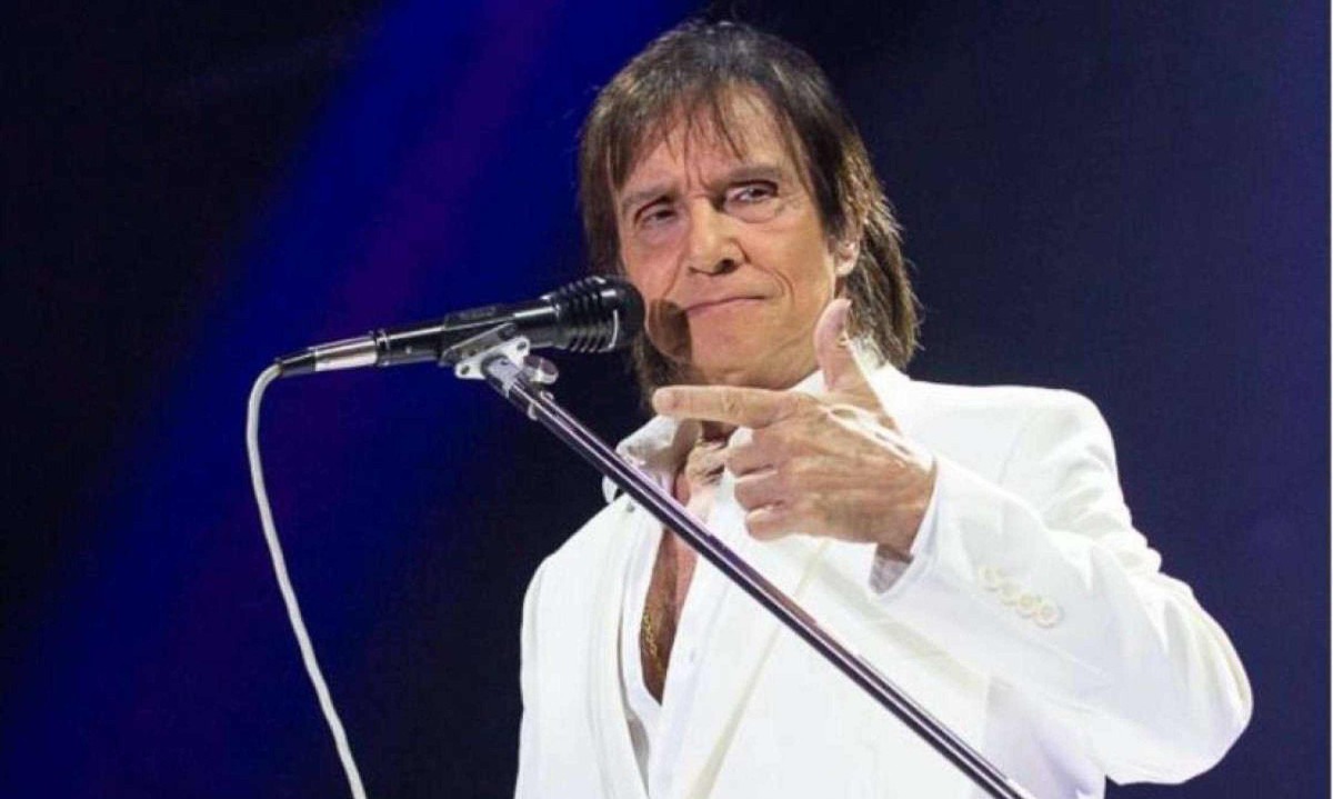Roberto Carlos se irritou durante show realizado em Recife  -  (crédito: Reprodução/ Instagram)