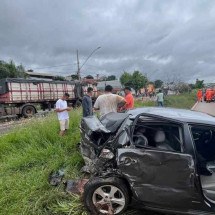 Via Expressa é liberada após mais de 10h de acidente envolvendo carretas - Edésio Ferreira/EM/D.A Press