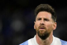 Ex-atacante do Atlético disputa prêmio de Rei da América 2024 com Messi