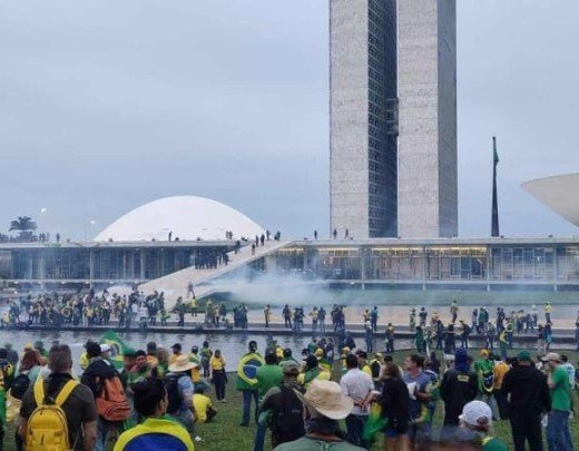 O ataque extremista foi a maior investida contra as instituições desde a redemocratização - 