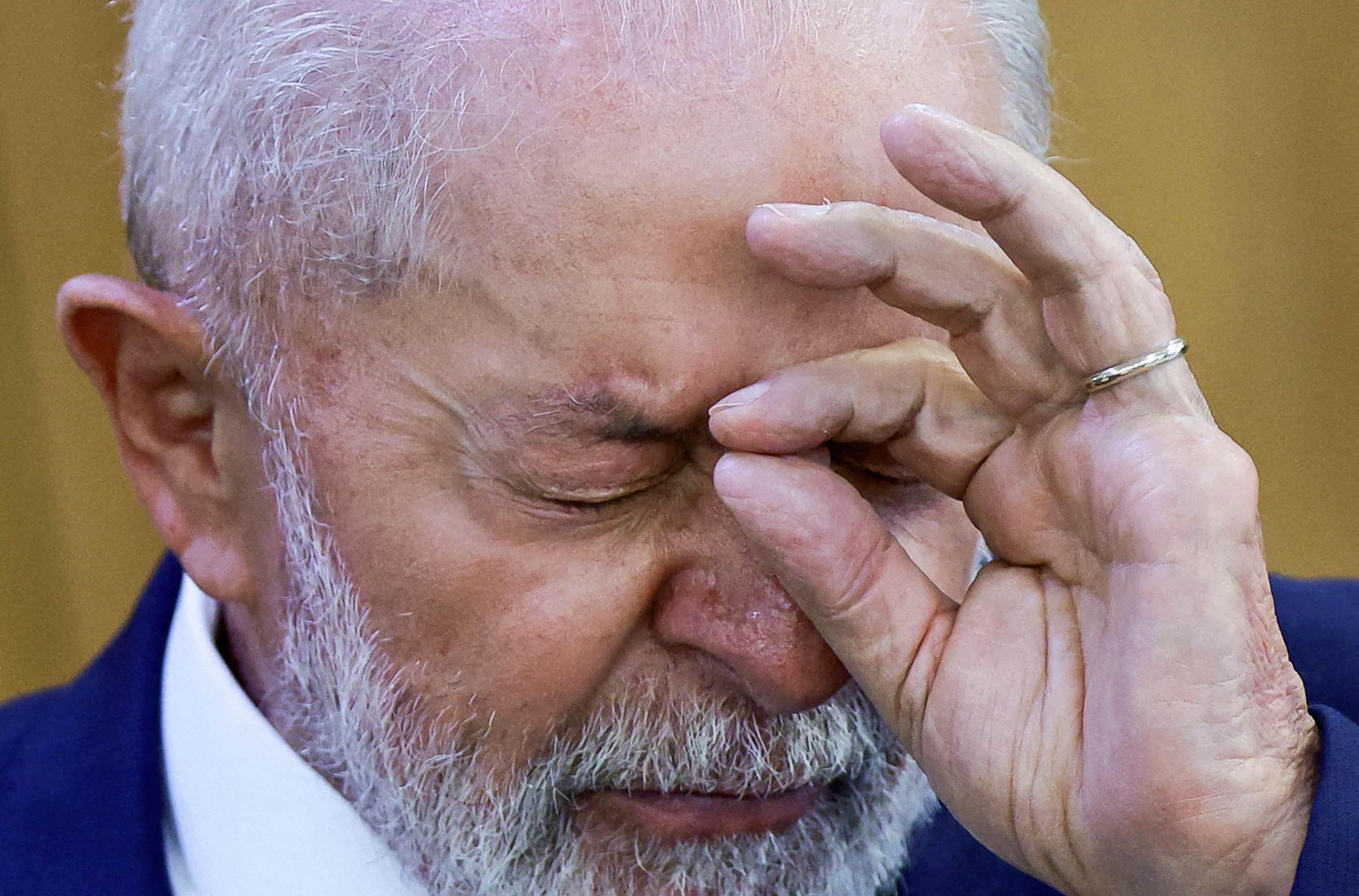 Disparada do dólar é sinal que Lula perdeu a mão na economia?