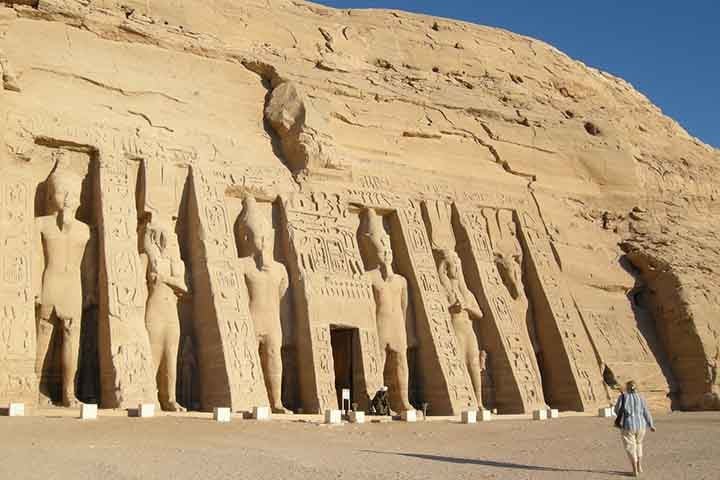 A novidade foi revelada no dia 4/3/2024 pelo MinistÃ©rio do Turismo e Antiguidades do Egito. 