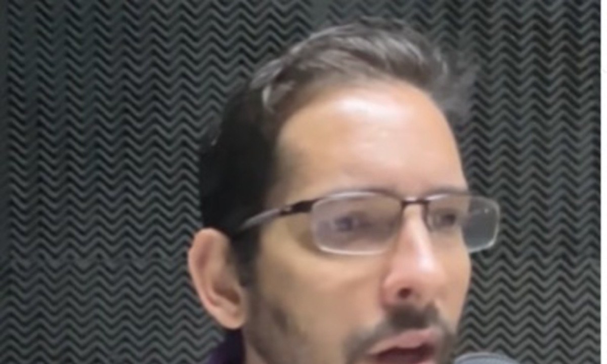 Prefeito de Carmo do Rio Claro, na Regi&atilde;o Sul de Minas Gerais, Filipe Carielo (PSD), pro&iacute;be a execu&ccedil;&atilde;o de funk nas escolas municipais -  (crédito: Reprodu&ccedil;&atilde;o/Redes Sociais)