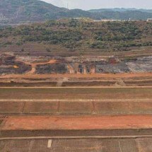 Estrada próxima a talude da Vale é interditada por risco de deslizamentos - Vale/Divulgação