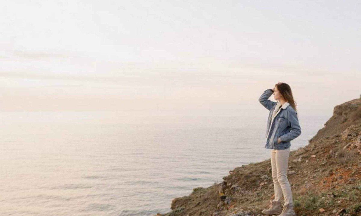 A bucket list é uma lista com tudo o que se deseja fazer, lugares que gostaria de visitar e experiências que queira viver antes de se despedir deste mundo -  (crédito: Freepik)