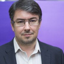 2024 ensinou que regulação de redes sociais e IA devem andar juntas, diz especialista