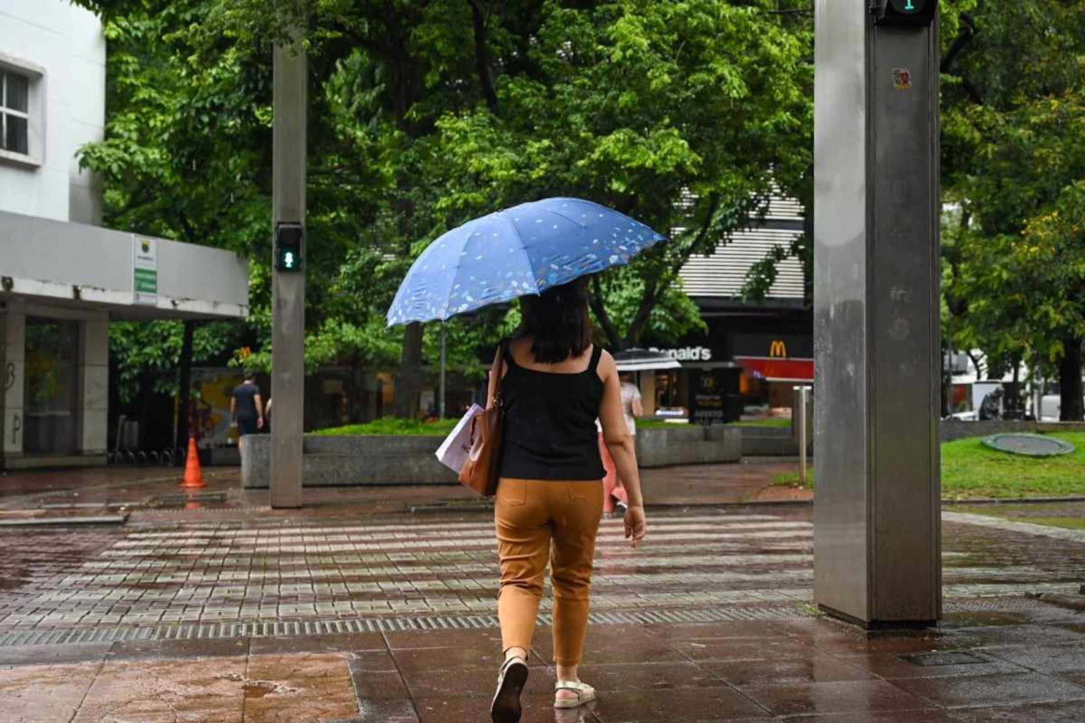 Tempo em BH: previsão é de chuva forte com raios e rajadas de vento