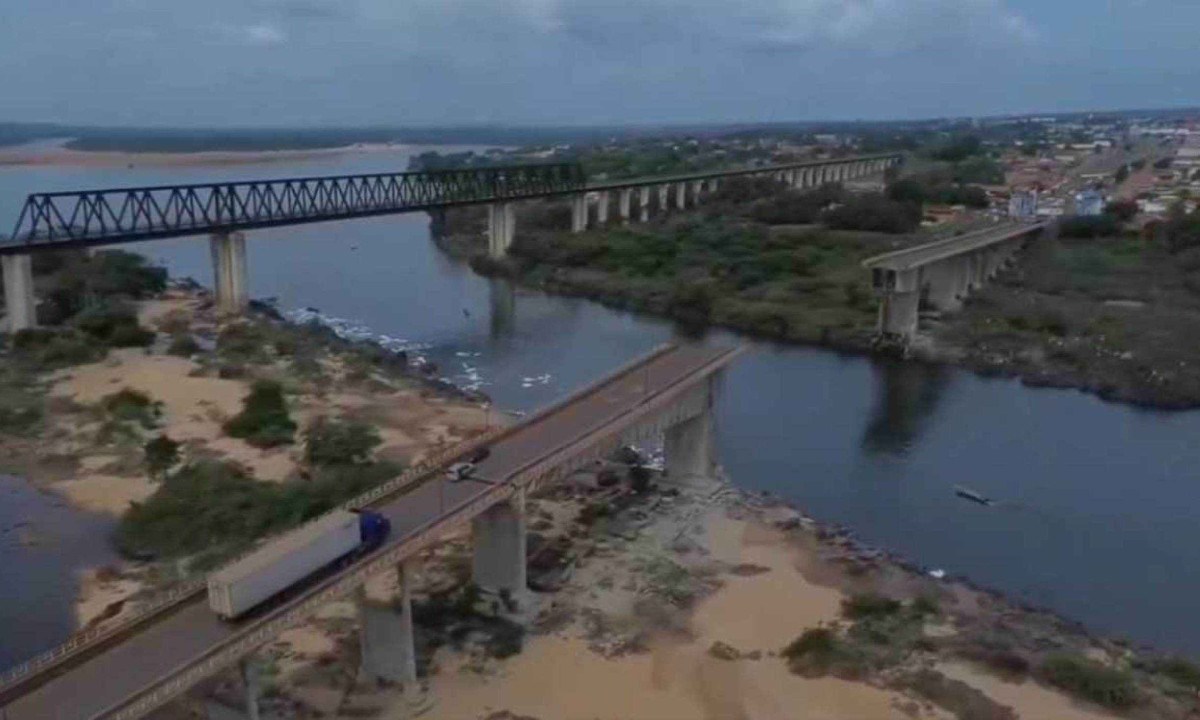 Uma ponte entre os estados do Maranhão e Tocantins desabou no domingo (22/12) -  (crédito: RS/Fotos Públicas)