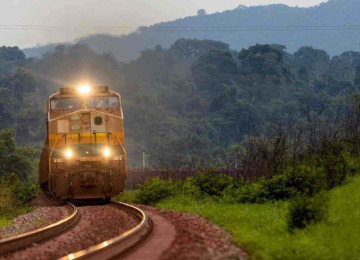 Ministério dos Transportes firmou um acordo com a Vale, resultando em um investimento de R$ 17 bilhões na infraestrutura do país -  (crédito: ANDERSON SOUZA)