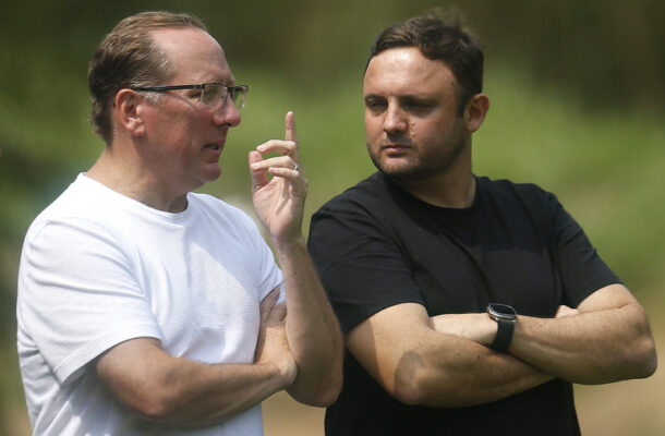 Ainda no início da temporada, o diretor de futebol André Mazzuco, alegando problemas pessoas, se desligou do clube para trabalhar no rebaixado Athletico Paranaense. Alessandro Britto, head scout do Botafogo, acumulou a função. Depois, Pedro Martins, hoje no Santos, assumiu o cargo até o fim do ano - Foto: Vitor Silva/Botafogo .