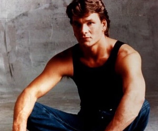 Muitos lembram dele como astro do filme Dirty Dancing, sendo um momento marcante da sua carreira. O ator morreu em 14/9/2009, aos 57 anos. 