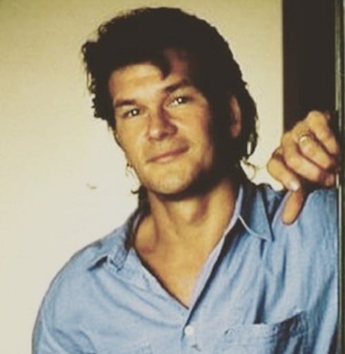 Nome da celebridade: Patrick Swayze - Patrick Swayze começou sua carreira como dançarino clássico, antes de se dedicar exclusivamente à carreira de ator. 