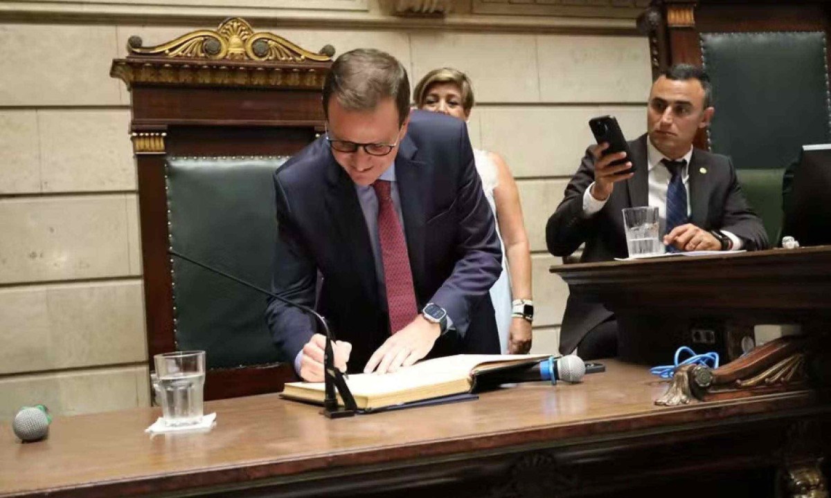 Prefeitos abrem novos mandatos de olho nas eleições de 2026 -  (crédito: Platobr)