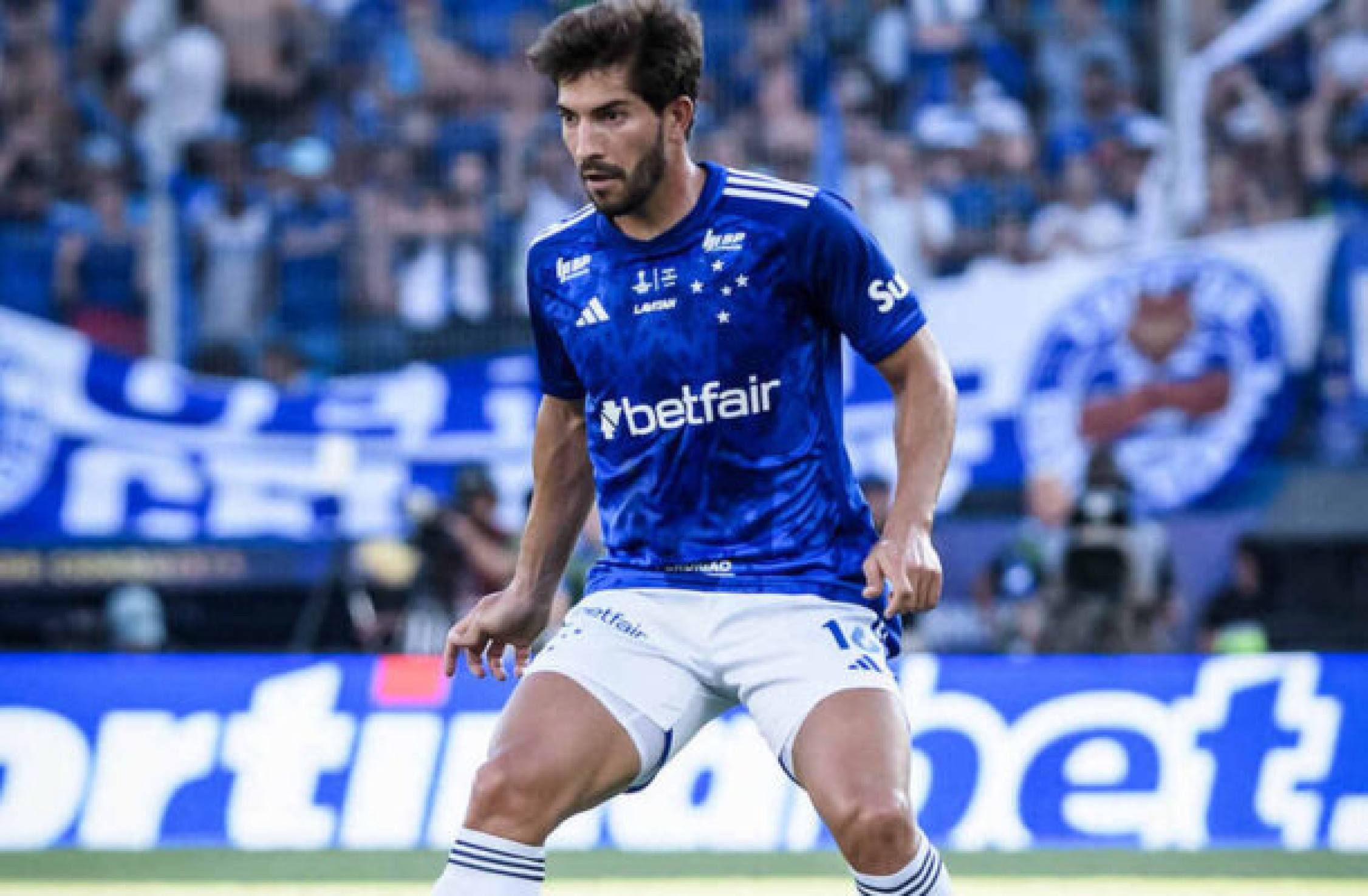 Cruzeiro e Lucas Silva discutem novo vínculo