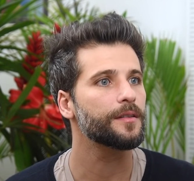Ator: Bruno Gagliasso - Time do coração: Flamengo - Atualmente com 40 anos, ele tem em sua conta oficial do Instagram mais de 21 milhões de seguidores.