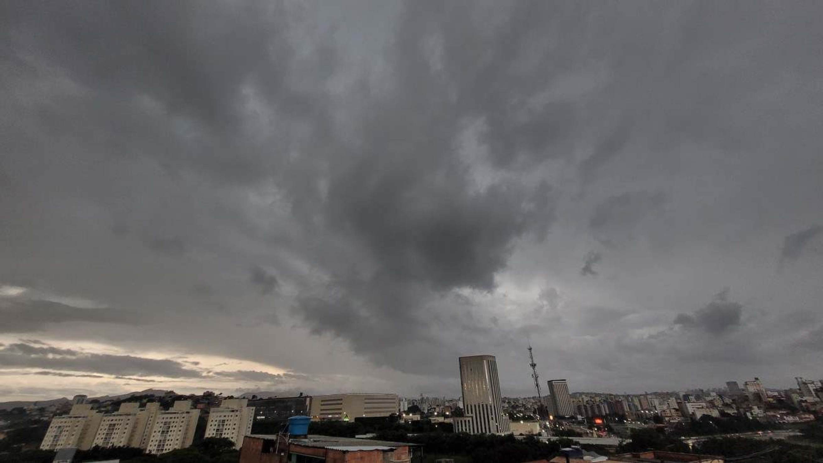 Vista de BH a partir do Bairro São Paulo, na Região Nordeste