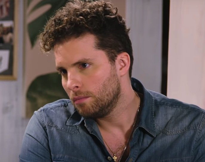 Ator: Thiago Fragoso - Time do coração: Fluminense - Atualmente com 40 anos, ele tem em sua conta oficial do Instagram mais de 2 milhões de seguidores.