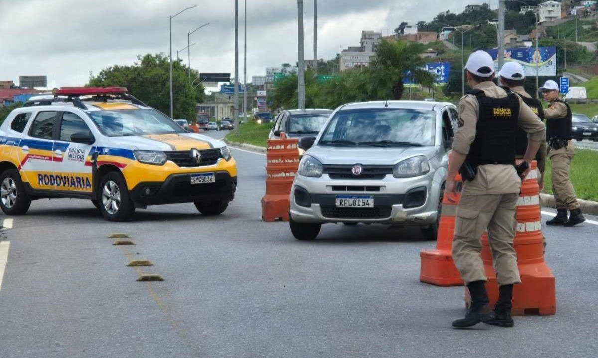 As ações se darão em vias do DER-MG como a MG-010 que leva ao Aeroporto Internacional de Confins e à Serra do Cipó e a MG-050 que chega no Balneário de Furnas
 -  (crédito: Jair Amaral/EM/D.A Press)