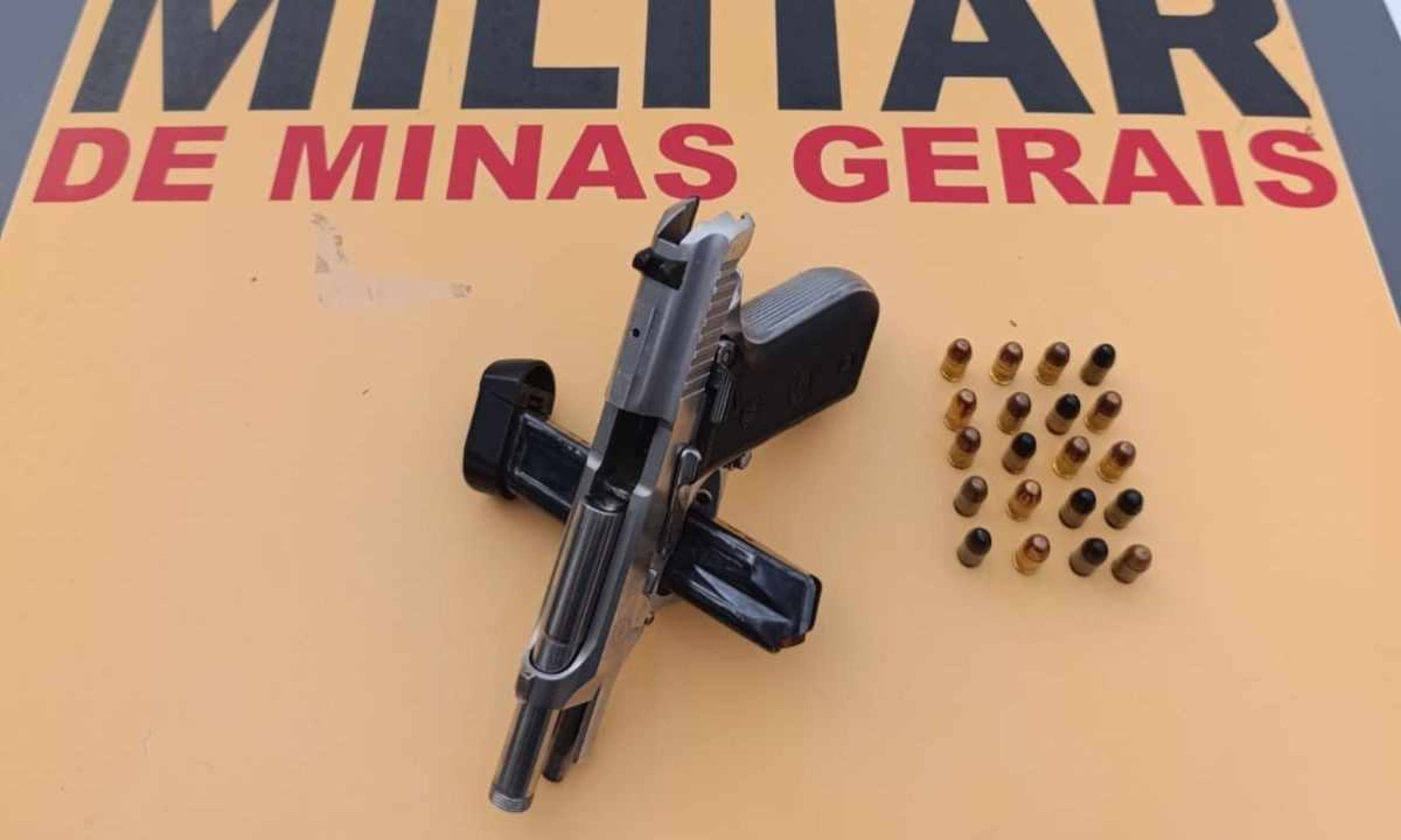 Homem é preso com arma ilegal em Minas