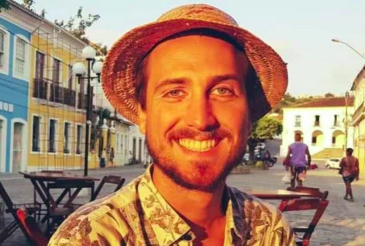Natural do Rio de Janeiro, Igor Angelkorte tem 36 anos e fez curso de atuaÃ§Ã£o na Casa das Artes de Laranjeiras.