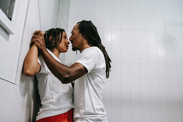  A agressão verbal, ao contrário da física, deixa lesões no bem-estar mental e não no corpo. A agressão física, aliás, é crime no Brasil.-pexels