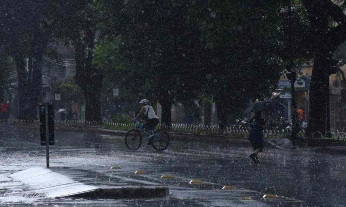 Primeiro domingo de 2025 será de céu nublado com possibilidade de chuvas a qualquer hora em Belo Horizonte -  (crédito: Gladyston Rodrigues / EM / D.A Press)