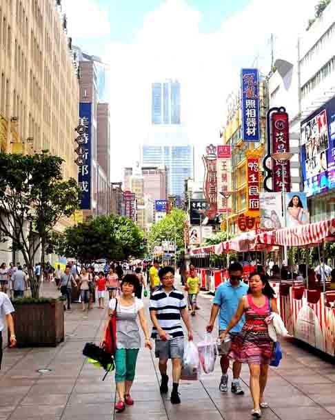 Diversos países têm difundido a sesta. Entre eles, China, Vietnã, Bangladesh, Índia, Itália, Grécia, Portugal, Croácia, Malta, alguns do Oriente Médio e do Norte da África.