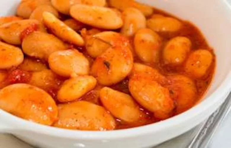 Eles sÃ£o colhidos maduros e imediatamente inspecionados e embalados para manter o frescor. Em virtude do seu rico aroma e sabor adocicado, sÃ£o muito procurados pelos consumidores tanto na GrÃ©cia como noutros paÃ­ses, especialmente nos mercados da Europa e da PenÃ­nsula ArÃ¡bica, onde sÃ£o vendidos desde o final de Maio atÃ© ao final de Outubro.