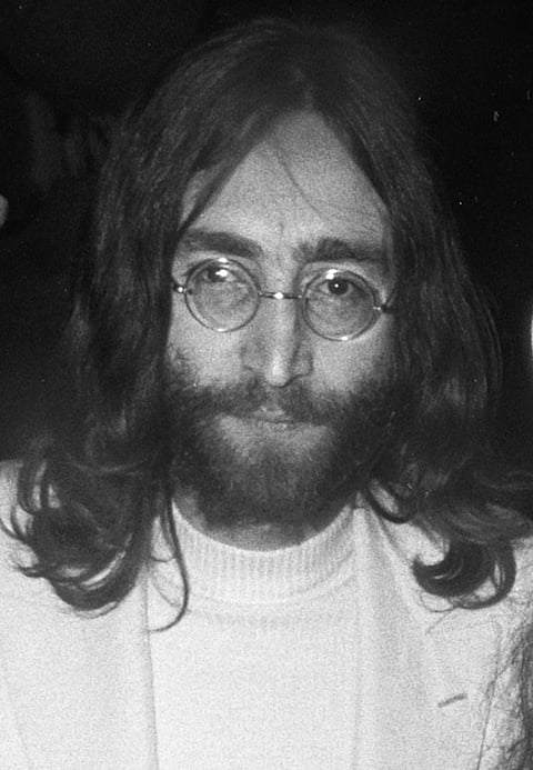 John Lennon - Cantor e compositor, seguia carreira solo após o fim dos Beatles e era um dos maiores nomes da música mundial quando foi assassinado, em 8/12/1980, aos 40 anos. Sua canção 