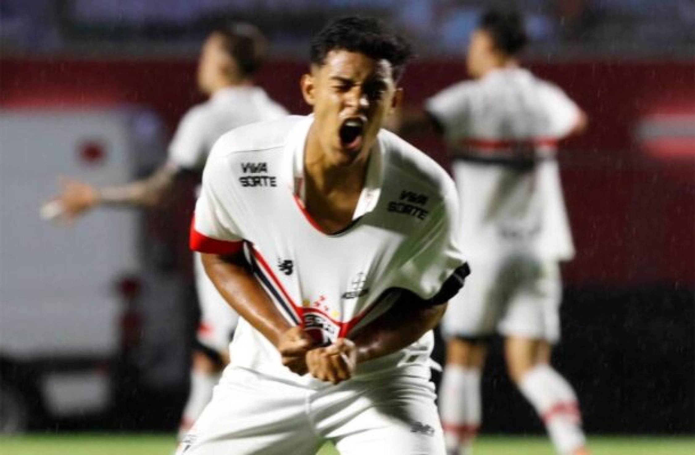 Ryan Francisco brilha em estreia do São Paulo na Copinha