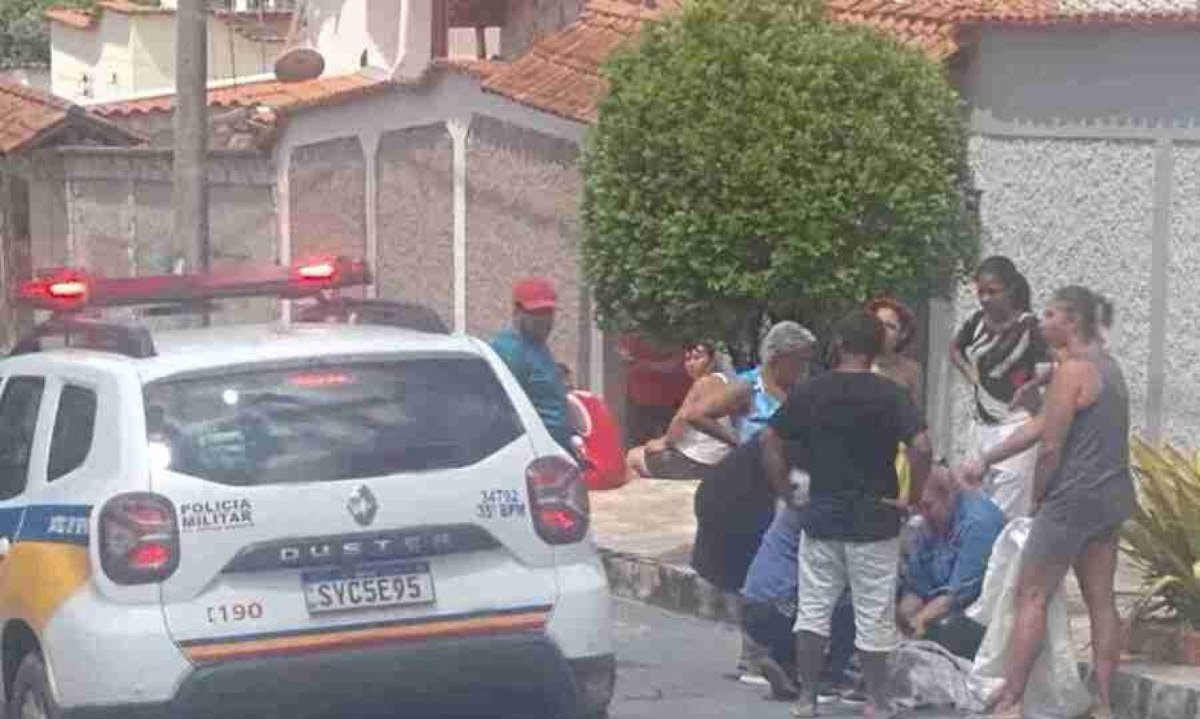 Moradores da rua ficaram revoltados com a morte do animal  -  (crédito: Arquivo pessoal)