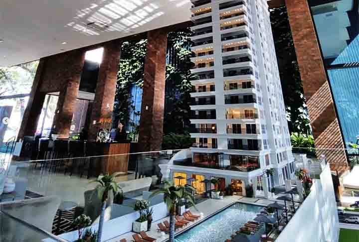 Na arquitetura, as maquetes têm muita importância nos estudos e também em projetos. No mercado imobiliário, elas ainda são usadas amplamente na demonstração das incorporadoras aos clientes de como empreendimentos ficarão quando terminados. 

