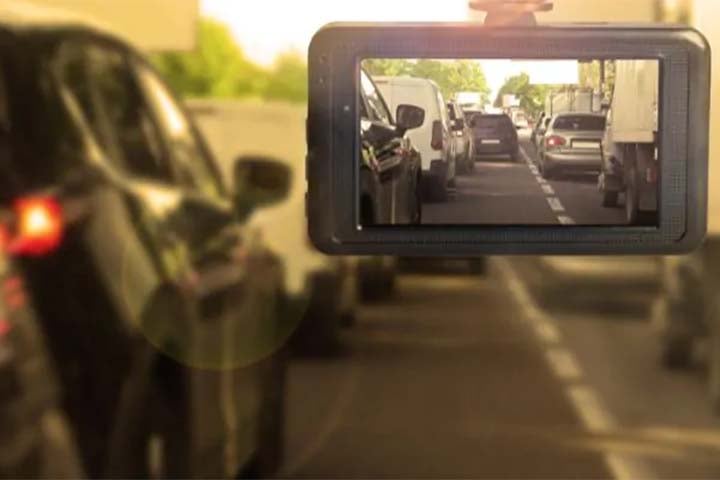 Entre eles, a infração a leis sobre gravação de áudio sem permissão e indícios de edição ou manipulação do conteúdo.
-Dashcams - Divulgação