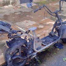 Moto elétrica pega fogo enquanto condutora e família dormiam em Minas - Folha Uberaba