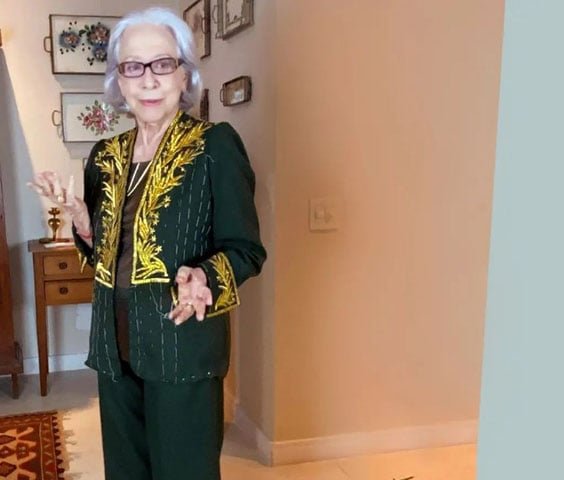 Em 2021, ela foi a primeira atriz a entrar na Academia Brasileira de Letras. Ela ainda é a primeira mulher a ocupar a cadeira 17 deste seleto time fundado por Machado de Assis em 1895.