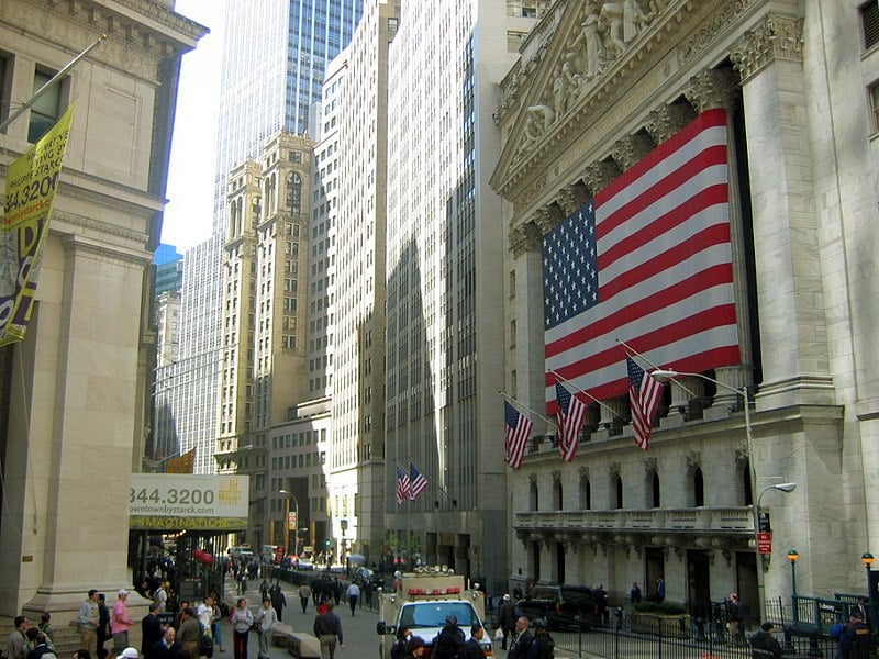 Manhattan também abriga Wall Street, onde está o mundialmente conhecido centro financeiro. 