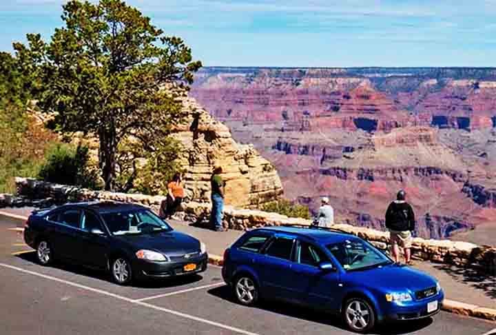 O parque Ã© dividido em duas Ã¡reas principais: a Borda Sul (South Rim), mais acessÃ­vel e com infraestrutura para turistas;