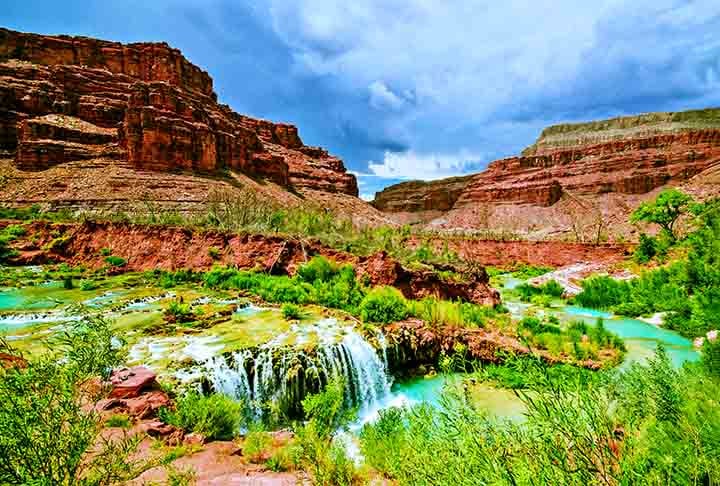 Graças à grande fama, o Grand Canyon já foi cenário de diversas obras icônicas da cultura popular, que aproveitaram suas paisagens deslumbrantes e majestosas. Veja alguns exemplos!