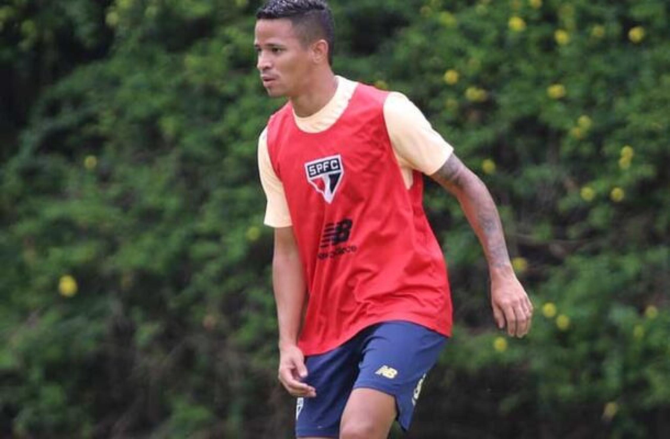 São Paulo recusa sondagens por Erick São Paulo recusa sondagens por Erick