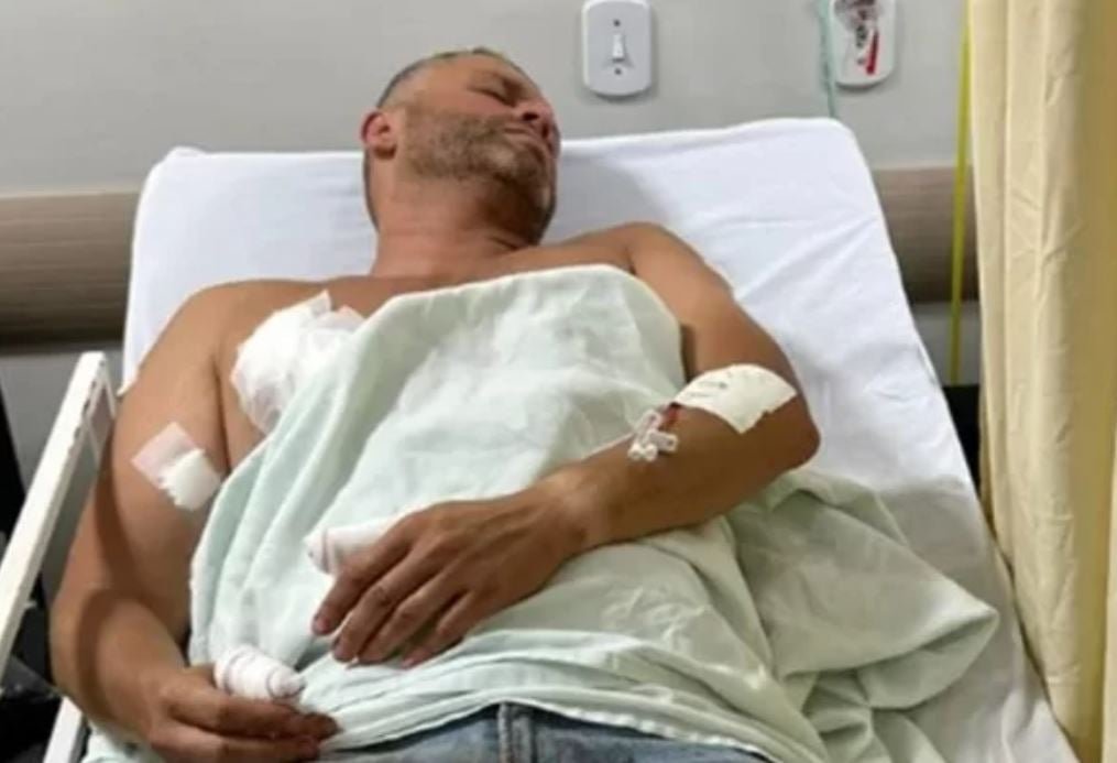 O  então prefeito de Barra Mansa (RJ), Rodrigo Drable, foi atacado por um cão da raça pitbull ao tentar ajudar um vizinho. E precisou ser hospitalizado. -Reprodução redes sociais 