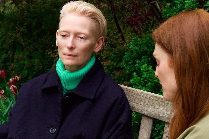 No Globo de Ouro 2025, Tilda Swinton concorreu como Melhor Atriz pelo seu papel no filme 