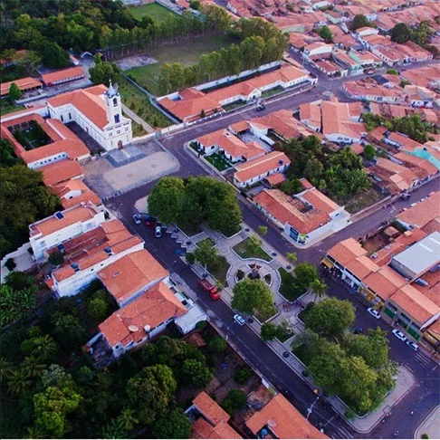 Tuntum (Maranhão) - Cidade com 41.600 habitantes numa área de 3.360 km², a 175m de altitude e 365 km de distância da capital São Luís.